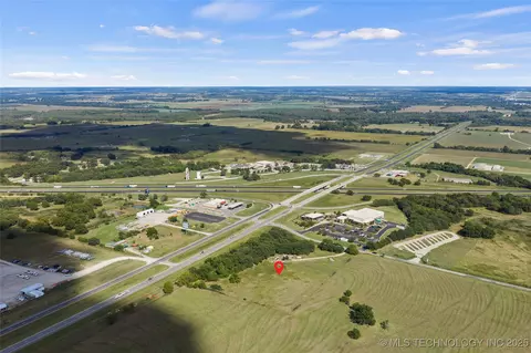 100 N Colbert, Davis, OK 73030