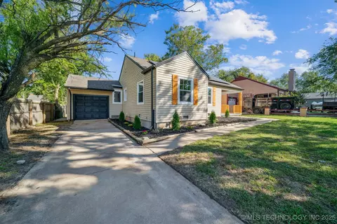 4629 E 14th St, Tulsa, OK 74112 photo 2