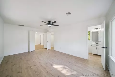 4629 E 14th St, Tulsa, OK 74112 photo 8
