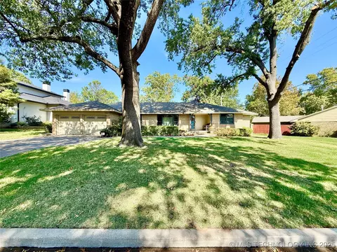 2911 E 37th St, Tulsa, OK 74105 photo 7