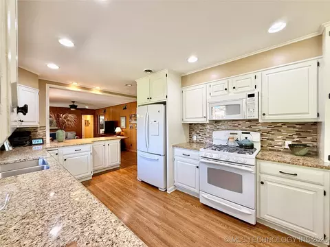 2911 E 37th St, Tulsa, OK 74105 photo 22