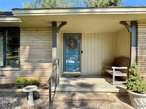 2911 E 37th St, Tulsa, OK 74105 photo 8