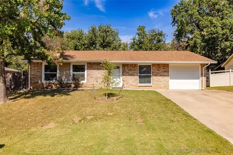29991 E 143rd St S, Coweta, OK 74429