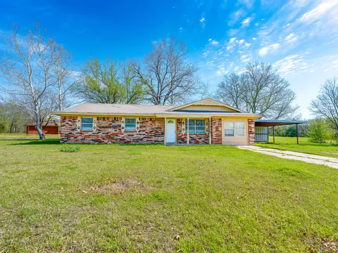 306 E Colonial, Konawa, OK 74849