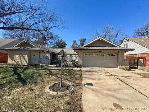 4760 S Irvington Ave, Tulsa, OK 74135