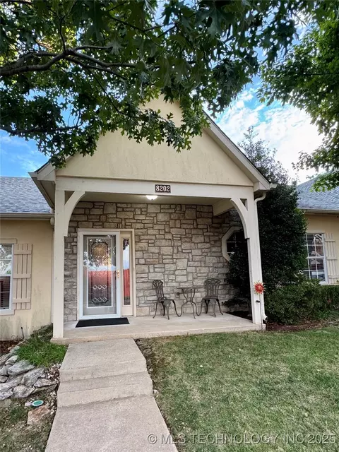 8202 E 74th Ct, Tulsa, OK 74133 photo 3
