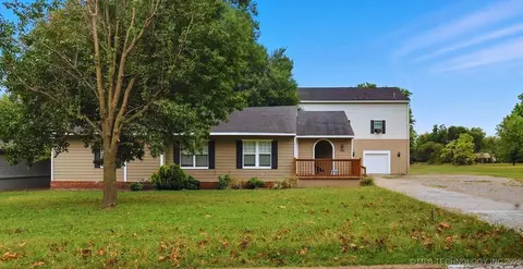 5504 E 5th Pl, Tulsa, OK 74112