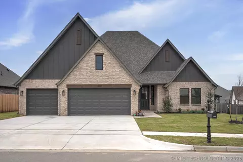 1600 N 72nd St, Broken Arrow, OK 74014
