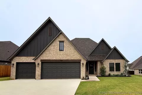 1600 N 72nd St, Broken Arrow, OK 74014