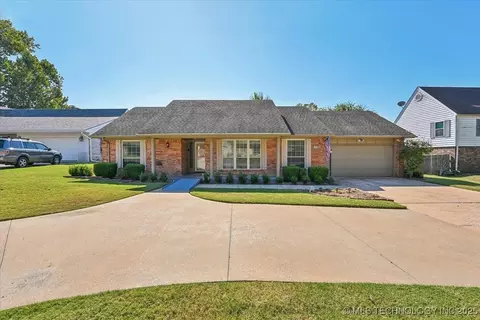3620 E 70th Pl, Tulsa, OK 74136