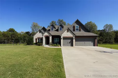 13441 S 270th East Ave, Coweta, OK 74429