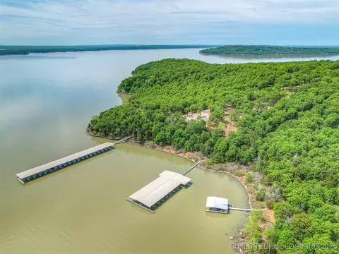 230 Patriot Pointe, Eufaula, OK 74432 photo 2