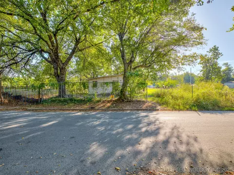 1331 N Rockford Ave, Tulsa, OK 74106