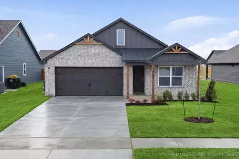 16194 S 90 Ave, Bixby, OK 74008