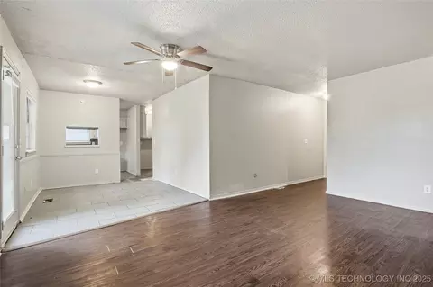 11502 E 37th St, Tulsa, OK 74146 photo 5
