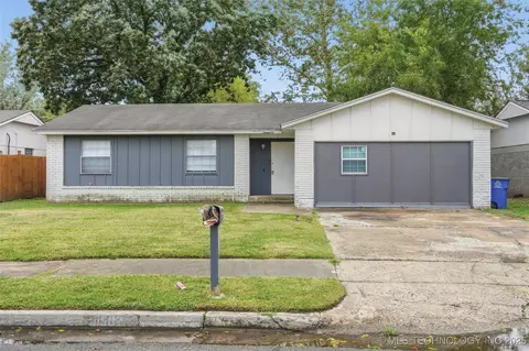 11502 E 37th St, Tulsa, OK 74146 photo 2