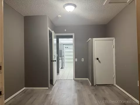 11036 E 14th Pl, Tulsa, OK 74128 photo 9