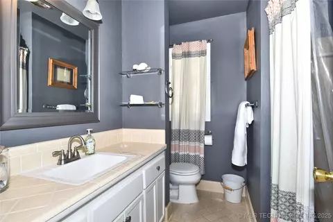 4168 E 46th Pl, Tulsa, OK 74135 photo 15