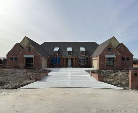 17562 S 56th East Ave, Bixby, OK 74008