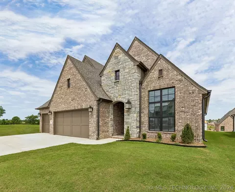 Exterior - 2841 E 144th Pl S, Bixby, OK 74008 photo 6 of 6