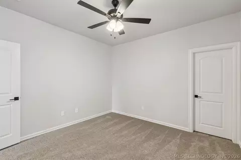 Bedroom - 2841 E 144th Pl S, Bixby, OK 74008 photo 11 of 14