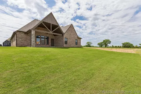Exterior - 2841 E 144th Pl S, Bixby, OK 74008 photo 3 of 6
