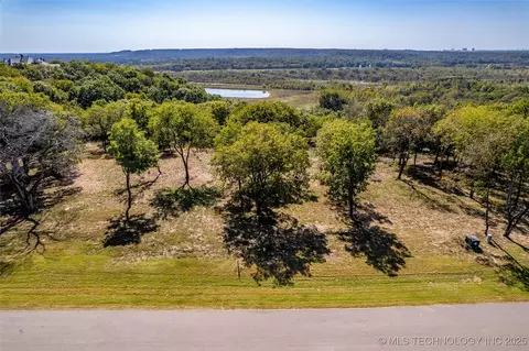 5883 N Eagle Rd, Owasso, OK 74055
