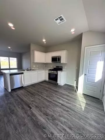 29031 E 79th Pl S, Broken Arrow, OK 74014 photo 3