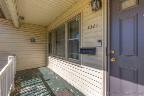 7321 E Independence St, Tulsa, OK 74115 photo 4