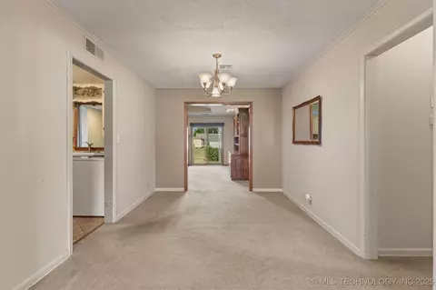 7321 E Independence St, Tulsa, OK 74115 photo 11
