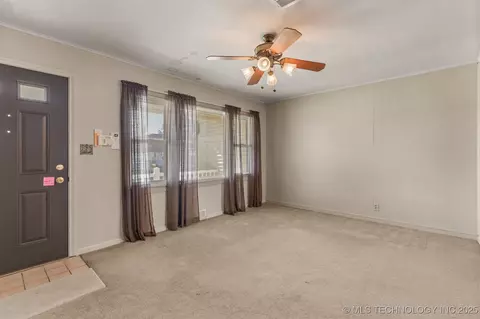 7321 E Independence St, Tulsa, OK 74115 photo 8