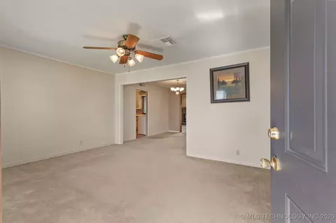 7321 E Independence St, Tulsa, OK 74115 photo 6