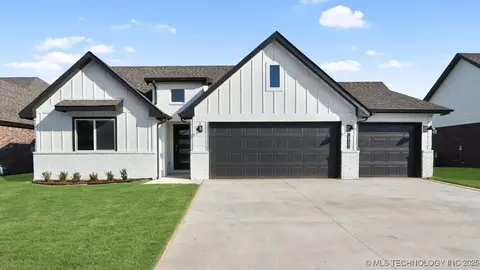 10121 E 131st Pl S, Bixby, OK 74008