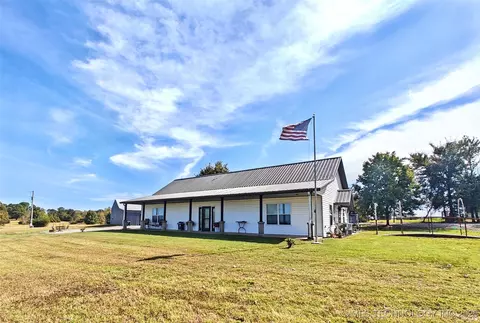 17648 W Grandview Rd, Tahlequah, OK 74464