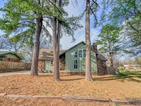 305 Wheeler St, Tahlequah, OK 74464