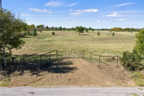 001 Cactus Ln, Hennepin, OK 73444