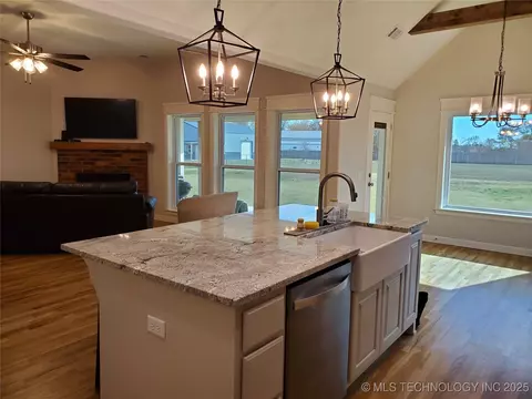 32198 E 67th Pl S, Broken Arrow, OK 74014 photo 3