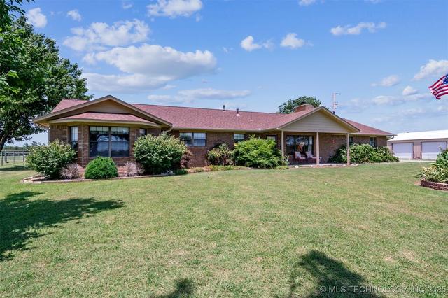 3901 E 440 Rd, Adair, OK 74330
