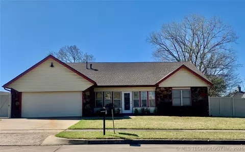 3405 E Louisville St, Broken Arrow, OK 74014