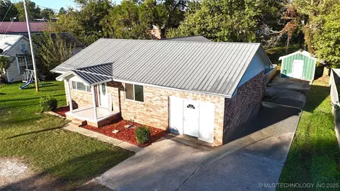 110 NW 3rd St, Checotah, OK 74426 photo 20