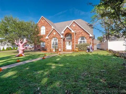 33 River Oaks, Mcalester, OK 74501
