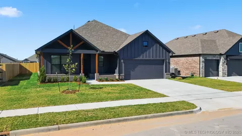 16296 S 90 Ave E, Bixby, OK 74008