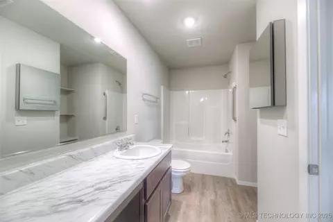 8325 E 163rd St S, Bixby, OK 74008 photo 23
