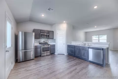 8325 E 163rd St S, Bixby, OK 74008 photo 12