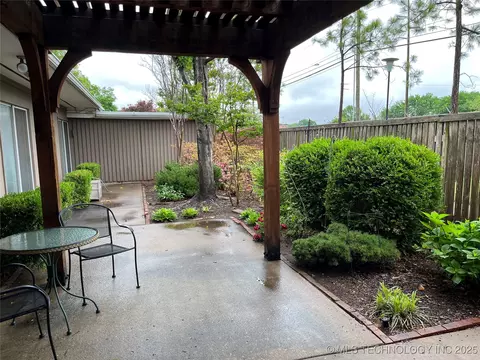 2124 E 60th Court O-4, Tulsa, OK 74105 photo 23
