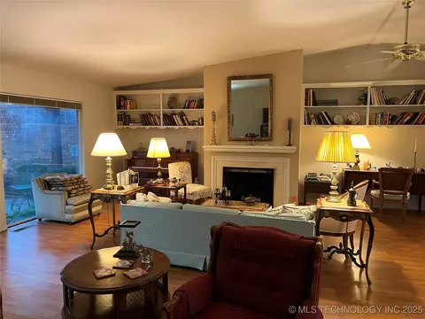 2124 E 60th Court O-4, Tulsa, OK 74105 photo 5