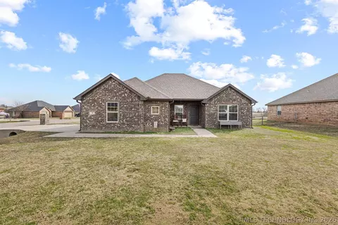 96 Dawson Dr, Calera, OK 74730