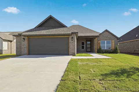 10625 S 233rd East Ave, Broken Arrow, OK 74014