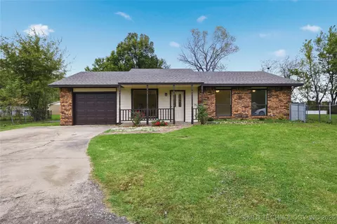 320 Heron Cir, Pryor, OK 74361