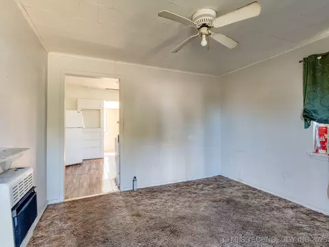 605 W 5th, Ada, OK 74820 photo 4